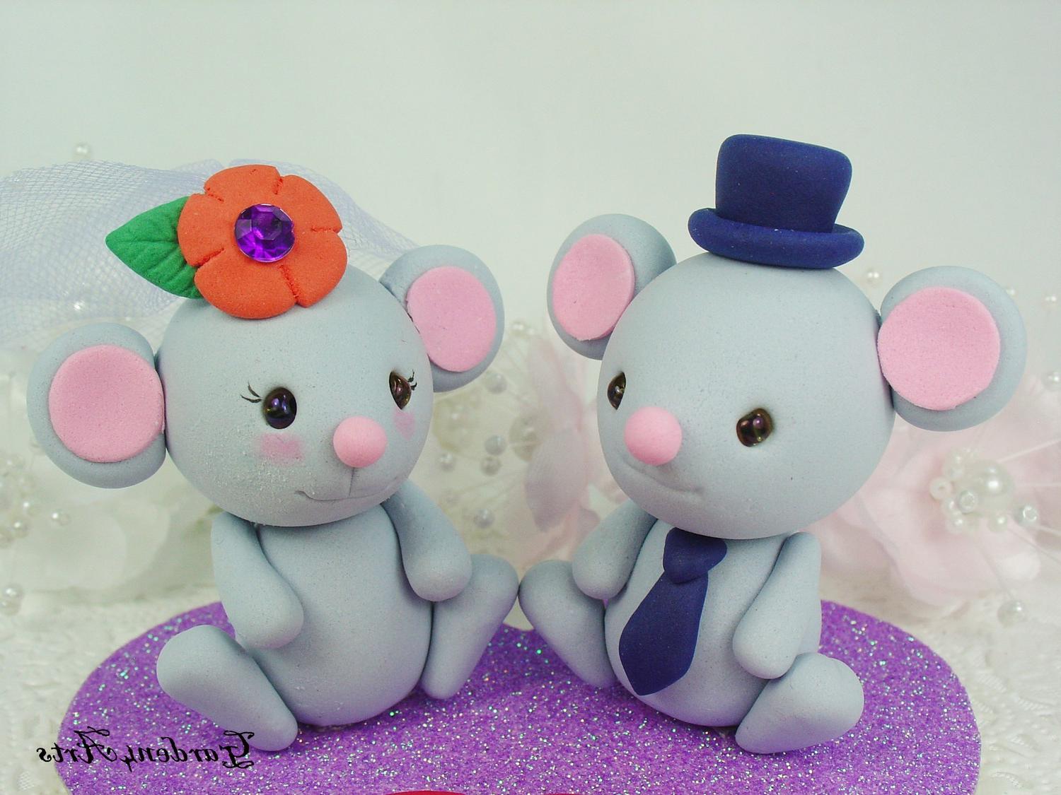 Kawaii Gray Mouse Wedding Cake