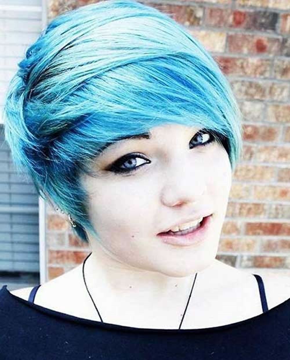 Blue short hair combinations & Pixie haircut ideas for ladies 2019