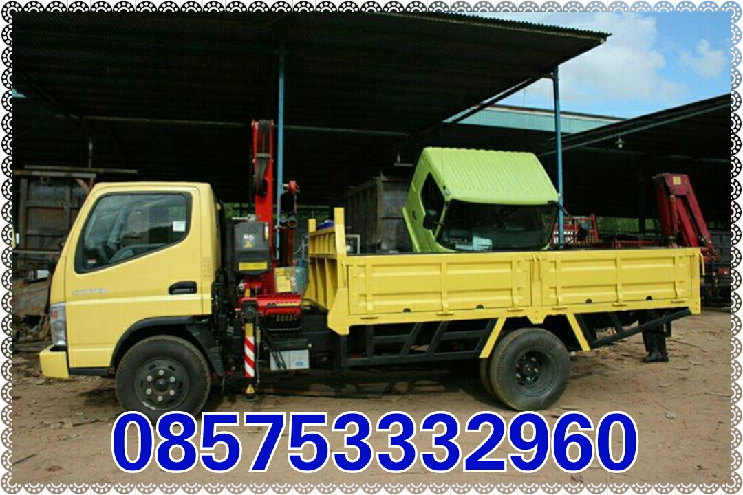  Modifikasi  Truk  Trailer Nelpon m