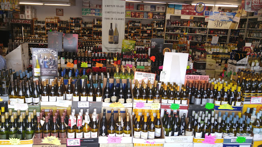 Liquor Store «Elmsford Wine & Spirits», reviews and photos, 111 E Main St, Elmsford, NY 10523, USA