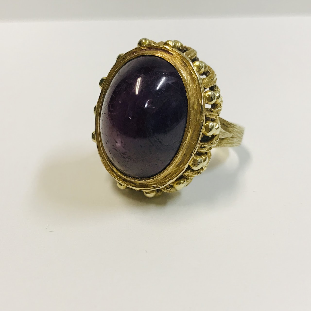 14K Gold and Star Amethyst Ring