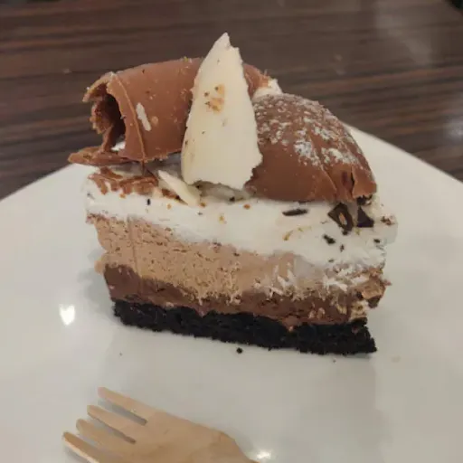 Triple Chocolate Mousse Pastry