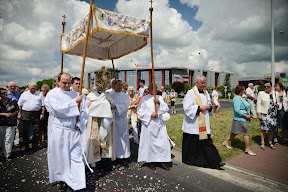 ,,Boże Ciało,,Parafia NMP.Matki Kościoła Świdnik 26.05.2016.fot.Mariusz Kiryła (1 z 1)-114.jpg