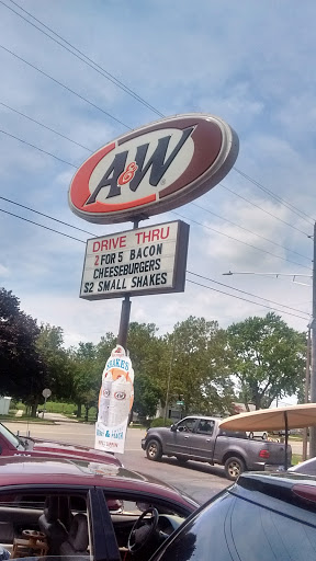 Fast Food Restaurant «A&W Restaurant», reviews and photos, 1200 N Monroe St, Monroe, MI 48162, USA