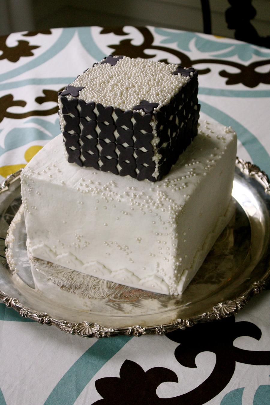 Grey and Pearl Wedding Cake 2