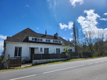 maison à La Chapelle-Montlinard (18)