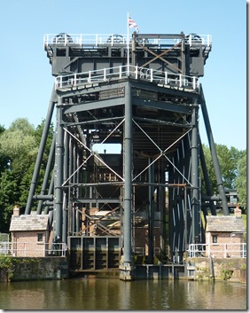 26 boat lift from weaver