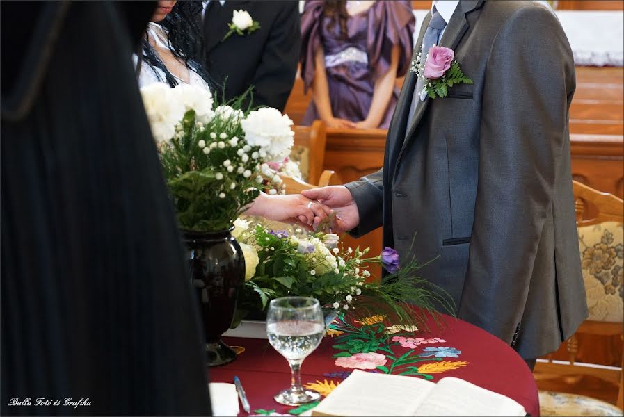 Fotógrafo de casamento Balla János (janos). Foto de 3 de março 2019