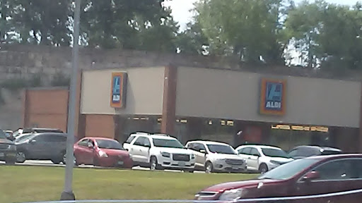 Supermarket «ALDI», reviews and photos, 700 S Truman Blvd, Crystal City, MO 63019, USA