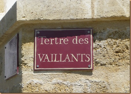 St Emilion the buildings8a