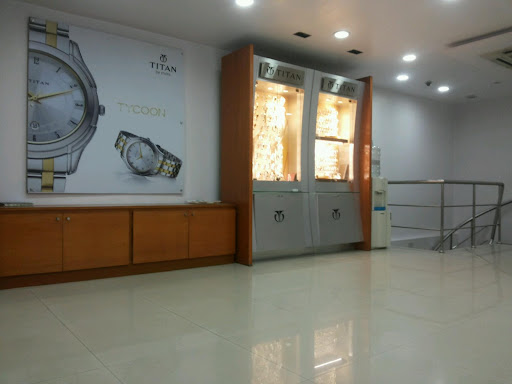 World Of Titan, 18-1-605, VV Mahal Road, Tirupati, Andhra Pradesh 517501, India, Watch_shop, state AP