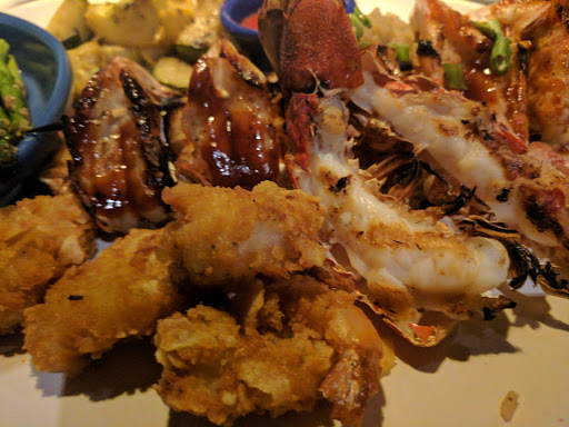 Seafood Restaurant «Red Lobster», reviews and photos, 951 E Lewis and Clark Pkwy #34, Clarksville, IN 47129, USA