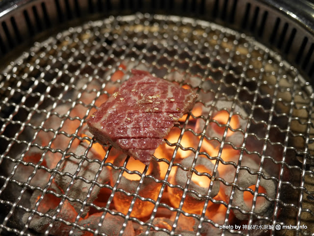 【食記】台中Iwate 岩手日式炭火燒肉@南屯公益路燒肉-捷運MRT溝仔墘 : 全程桌邊服務,肉質與技術兼具的巷弄美味 區域 南屯區 台中市 和牛 宵夜 居酒屋 捷運美食MRT&BRT 日式 晚餐 燒烤/燒肉 飲食/食記/吃吃喝喝 