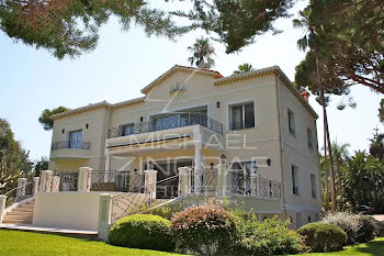 villa à Antibes (06)