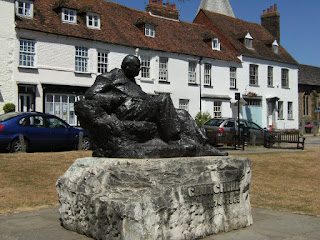 1007100005 Statue of Churchill, Westerham Green