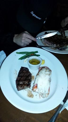 Steak House «The Keg Steakhouse», reviews and photos, 2240 E Williams Field Rd, Gilbert, AZ 85295, USA