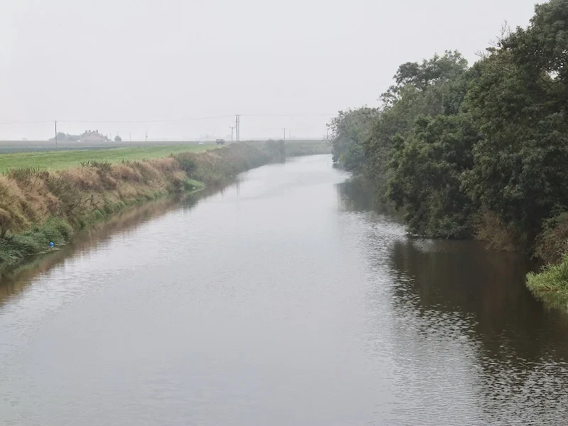 Hobhole Drain from Freiston Bridge looking south