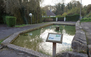 Lavoir de Saint-Vaast-lès-Mello.