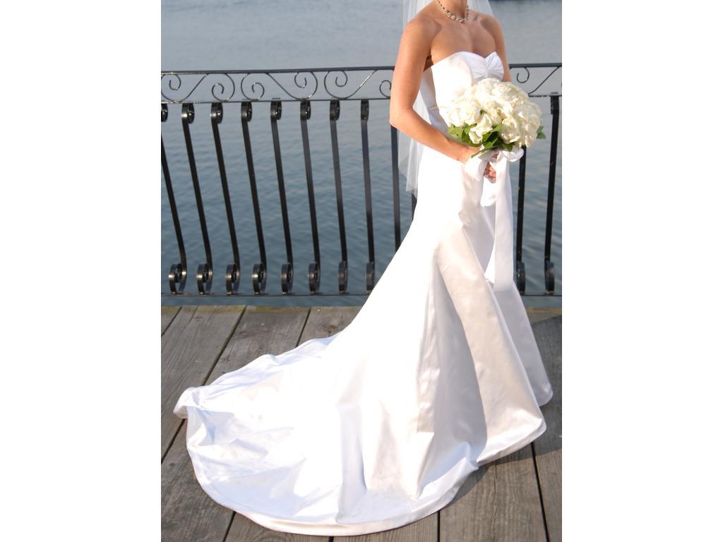 4   Used Wedding Dresses