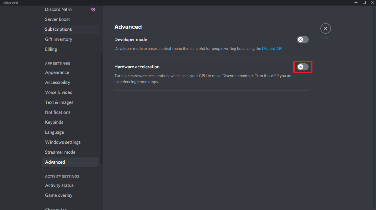 Aplikace discord se restartuje, opakujte kroky 2 a 3 a zkontrolujte, zda je hardwarová akcelerace vypnutá.