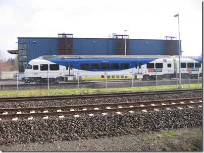 IMG_5043 TriMet Westside Express Service DMU #1001 in Wilsonville, Oregon on January 15, 2009