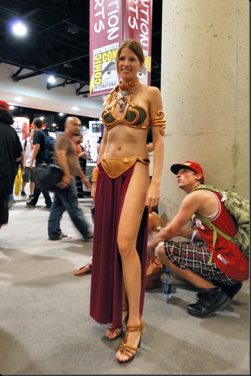 Princess Leia - Golden Bikini Cosplay_865825-0241