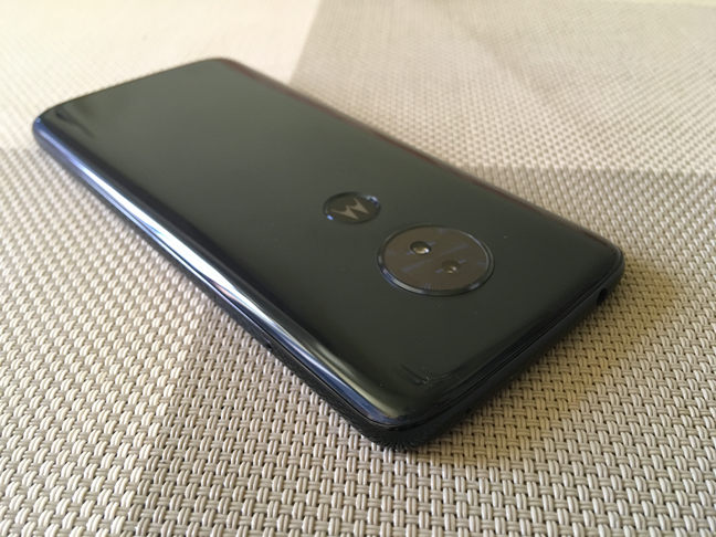 Motorola Moto G6 играть