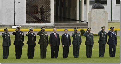 Santos y plana mayor de Defensa