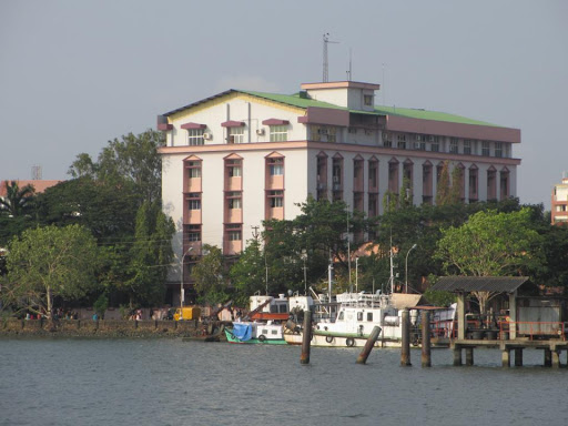 School of Marine Sciences and Technology, Cusat, Foreshore Rd, Pallimukku, Ernakulam, Kerala 682016, India, University_Department, state KL