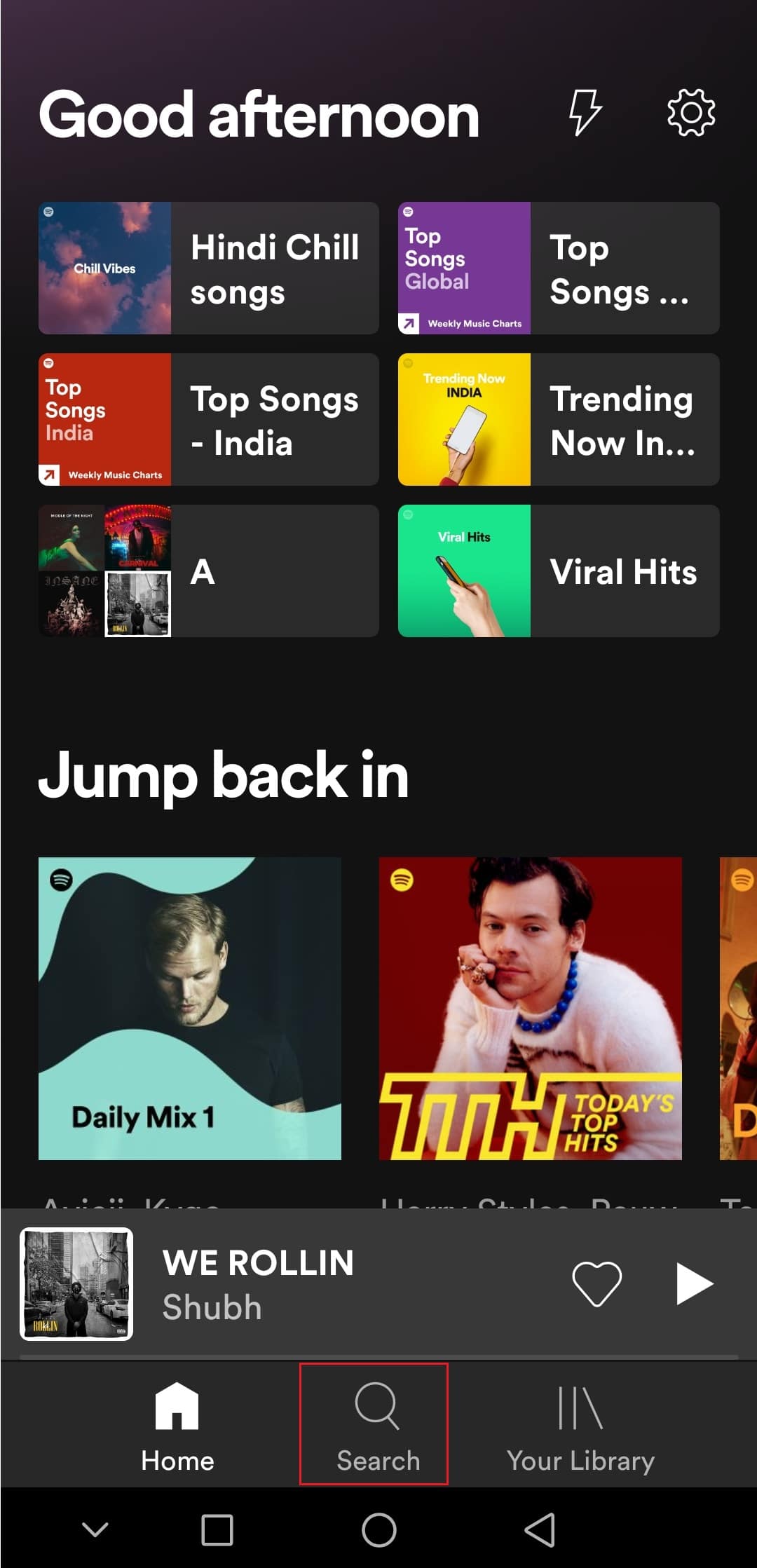 Spotify Android 앱에서 검색 아이콘을 탭하세요.