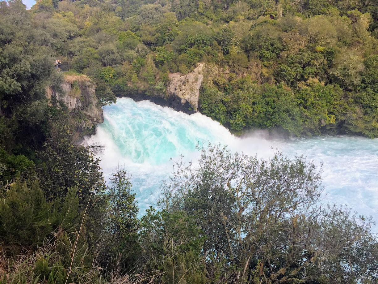 Huka Falls - wanderlust bee