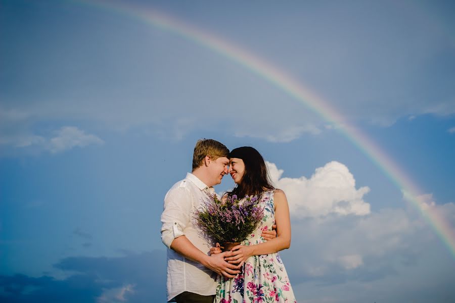 Fotografo di matrimoni Khristina Volos (xrystuk). Foto del 9 ottobre 2016