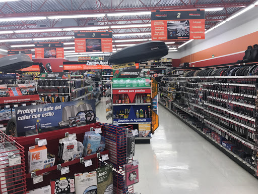 AutoZone Universidad, Avenida Universidad 2100, Santo Niño, 31200 Chihuahua, Chih., México, Tienda de recambios de automóvil | CHIH