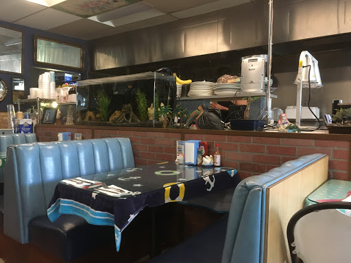 Restaurant «Beach City Grill», reviews and photos, 376 W 6th St, San Pedro, CA 90731, USA