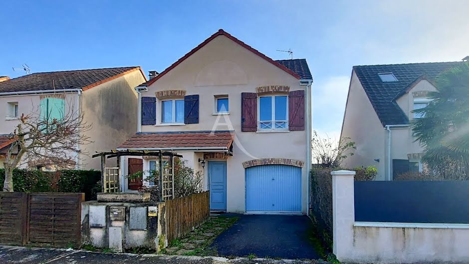 Vente maison 5 pièces 81 m² à Brie-Comte-Robert (77170), 299 900 €