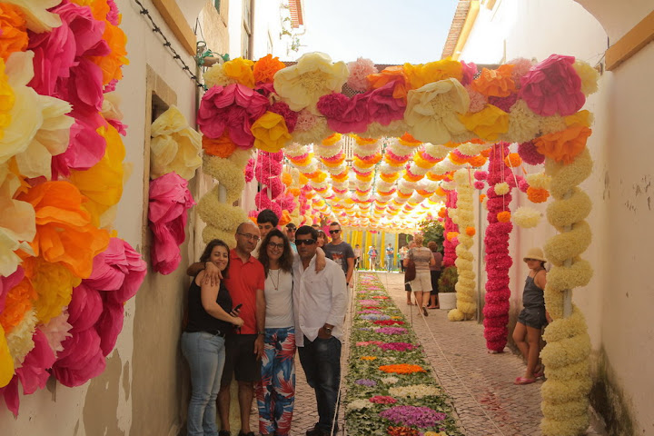 Португалия: Festa dos Tabuleiros  («Праздник хлебных корзин»), Томар + Лиссабон (конкурс)