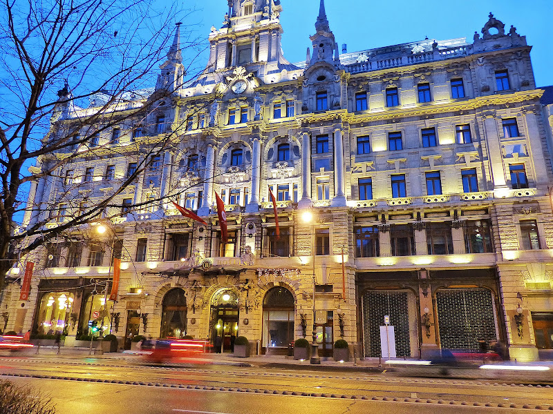 AGUANIEVE, PARLAMENTO, TRISTES ZAPATOS, SZABADSAG, SAN ESTEBAN, ANDRASSY, MARGAR - BUDAPEST: PASEN Y VEAN (28)