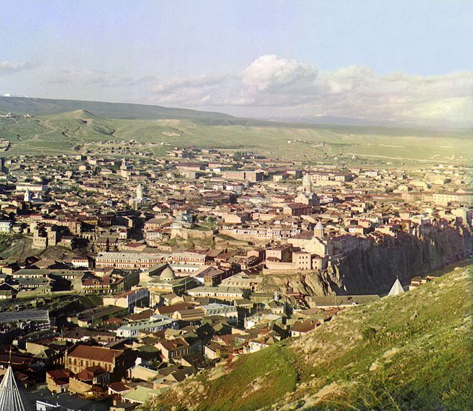 파일:external/upload.wikimedia.org/690px-View_of_Tbilisi%2C_in_the_early_1900s%2C_Sergei_Mikhailovich_Prokudin-Gorskii.jpg