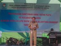 Bupati Pati H. Haryanto, SH. MM. M.Si Menyerahkan Bantuan Secara Simbolis Kepada Anak Yatim Piatu Di Kecamatan Jaken