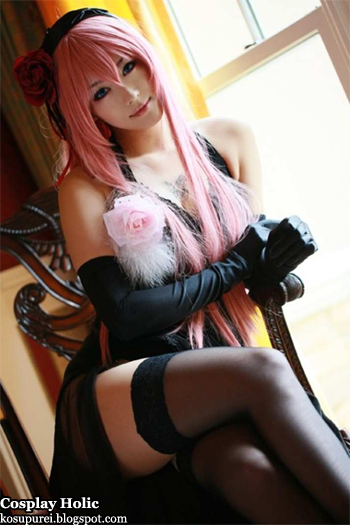 vocaloid 2 cosplay - megurine luka by 17 aira