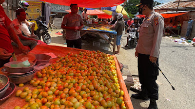 Akbp Suka Irawanto Pastikan Kebutuhan Pokok saat Ramadan Aman setelah meninjau pasar tradisional