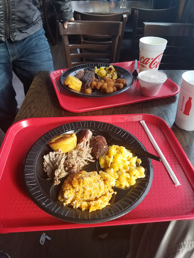 Barbecue Restaurant «B&C Melrose Barbeque», reviews and photos, 2617 Franklin Pike, Nashville, TN 37204, USA