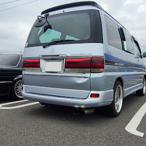 ハイエース レジアス RCH41W