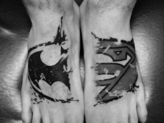 batman_e_superman_correspondncia_de_tatuagens