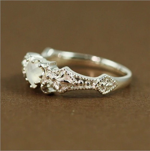 Nieuwe bloem opaal hart ring Toon je liefde met deze prachtige ring, een perfect cadeau voor elke gelegenheid en een stijlvolle toevoeging.