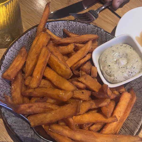 Sweet potato fries with truffle mayo