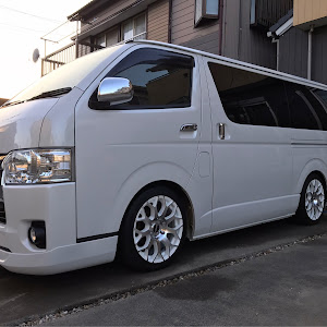 ハイエースバン TRH200V