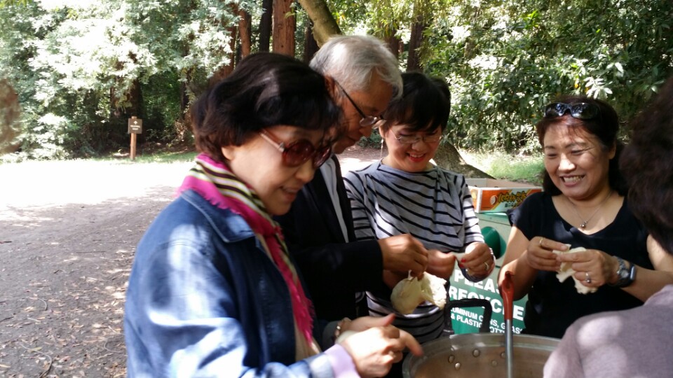 페루 선교하시는 정규환 루까 신부님과 원주교구 원로사제 최기식 베네딕토 신부님 본당 방문