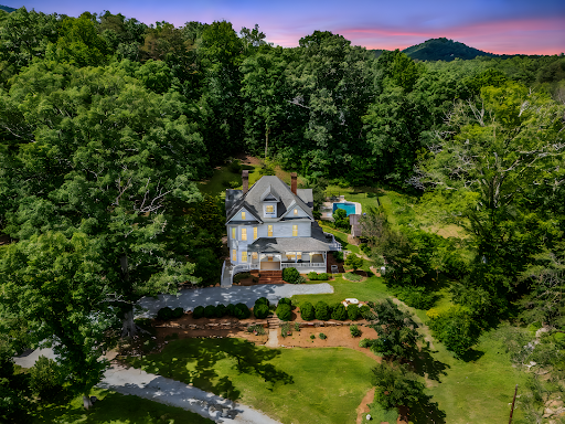 Property with pool and garden 3