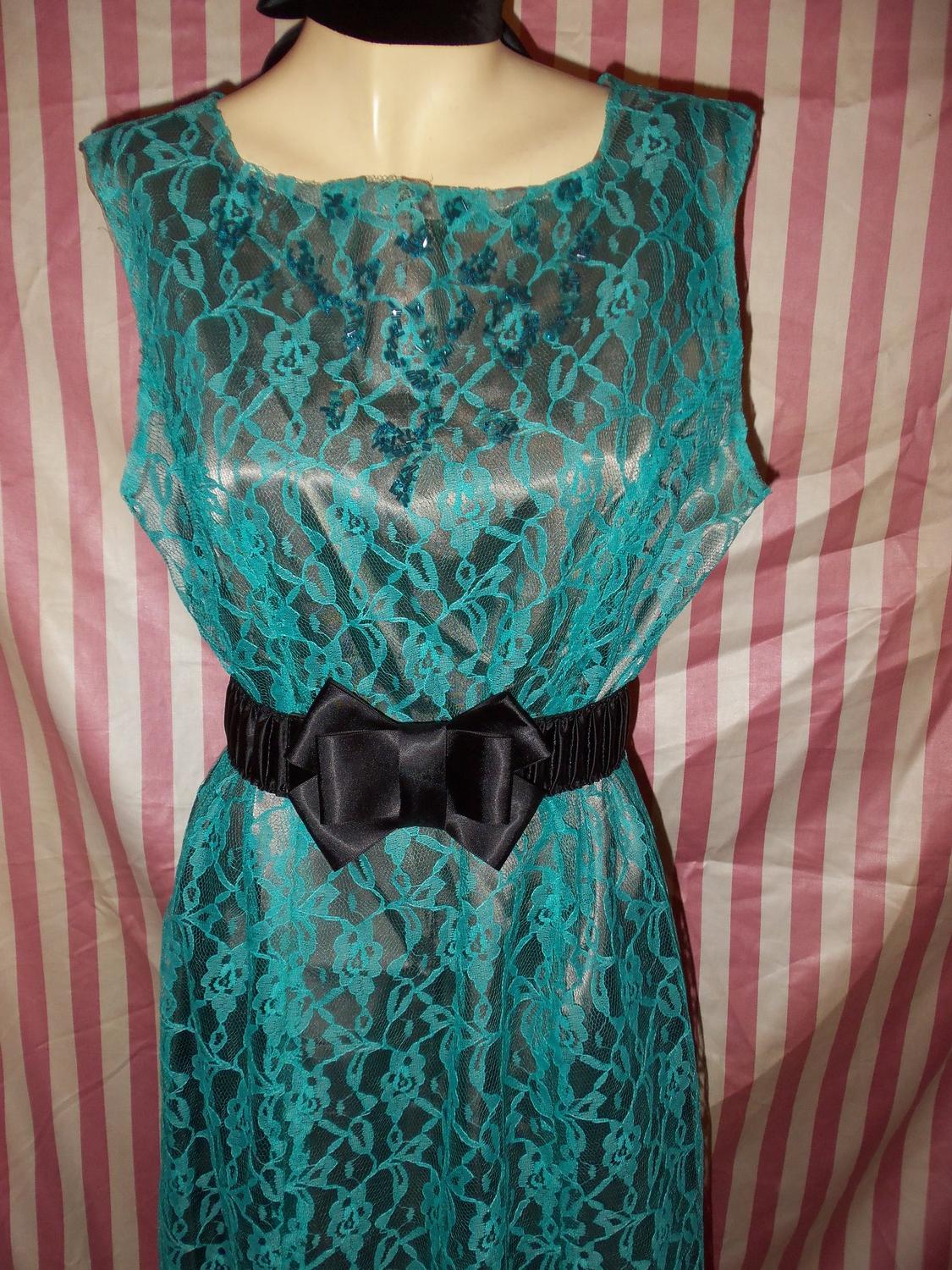 Vintage 50s Teal Lace Silk